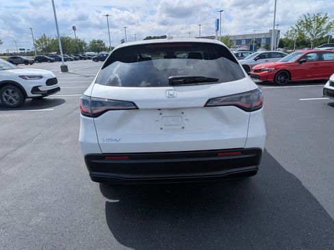 New 2026 Honda HR-V LX image 4
