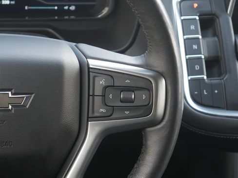 Used 2023 Chevrolet Suburban Z71 w/ Luxury Package AWD/4WD image 17