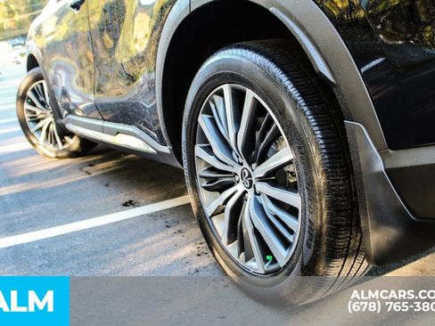 Used 2023 INFINITI QX60 Sensory w/ Cargo Package image 14