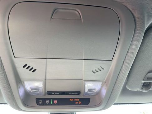 Used 2020 Chevrolet Blazer LT w/ LPO, Floor Liner Package image 24