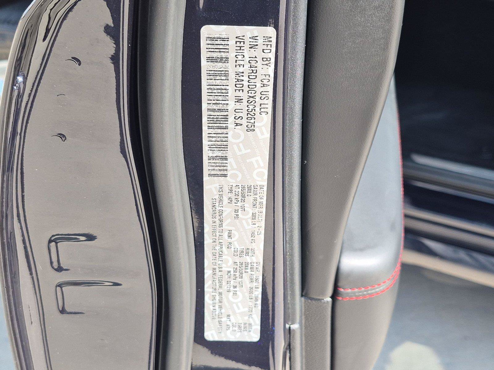 Used 2025 Dodge Durango GT AWD/4WD image 35
