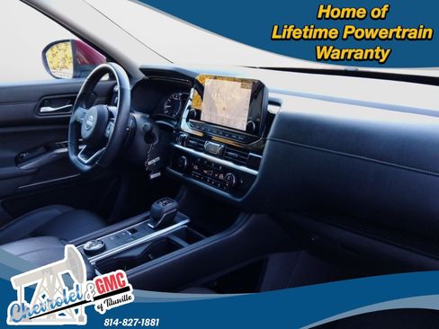 Used 2024 Nissan Pathfinder SL image 32