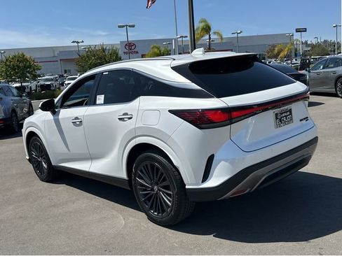New 2026 Lexus RX 350h AWD/4WD image 4