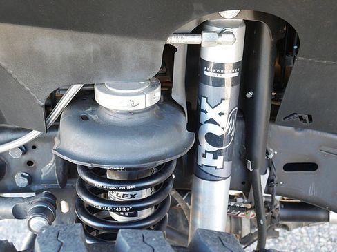 Used 2022 Jeep Gladiator Rubicon w/ Cold Weather Group image 80