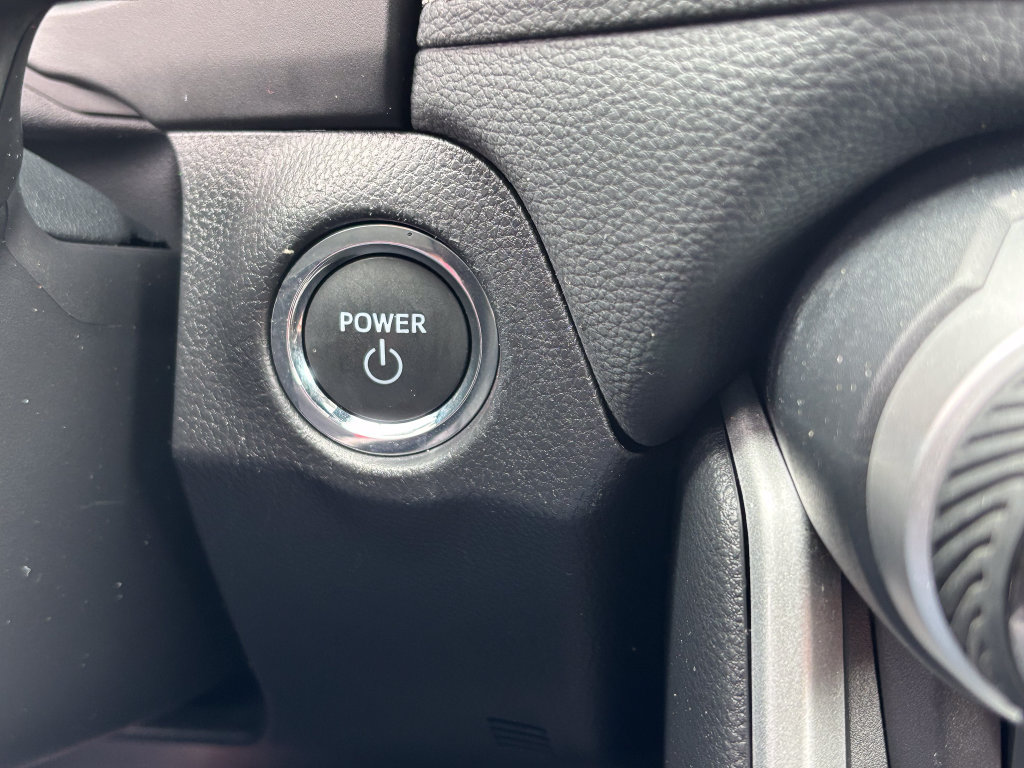 Certified 2025 Toyota RAV4 XLE AWD/4WD image 26