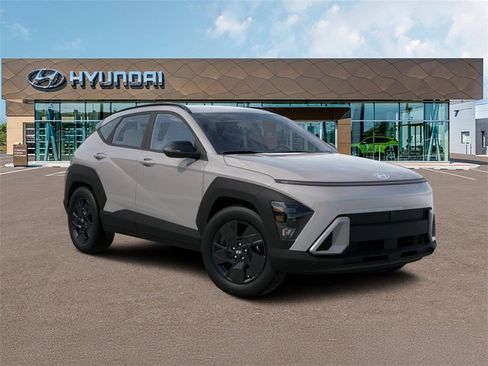 Used 2026 Hyundai Kona SEL Premium image 6