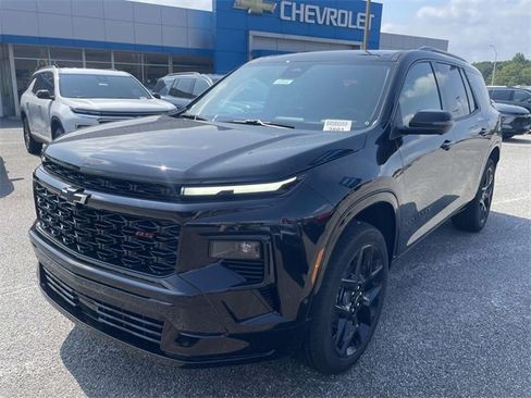 New 2026 Chevrolet Traverse RS w/ LPO, Floor Liner Package image 3