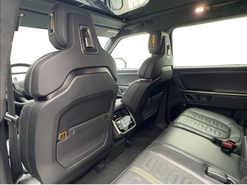 Used 2024 Rivian R1S Adventure AWD/4WD image 21