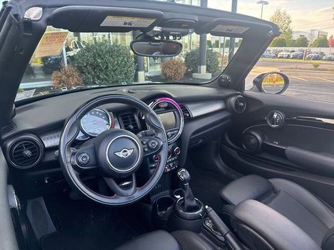 Used 2017 MINI Cooper S image 6