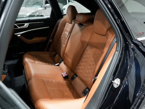 Used 2021 Audi RS 6 w/ Executive Package image 30