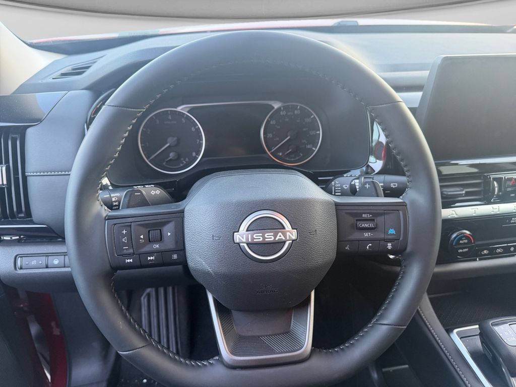 Used 2026 Nissan Pathfinder SV FWD image 21