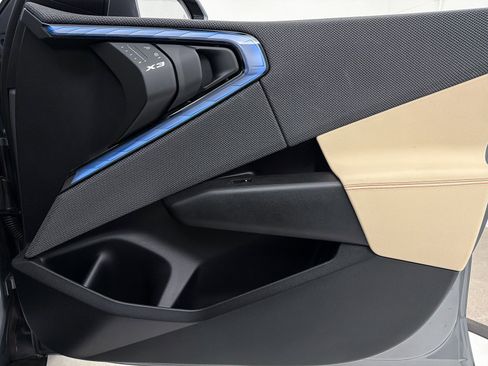 Used 2025 BMW X3 xDrive30i w/ Convenience Package image 26