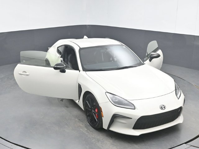 Used 2024 Toyota GR86 Premium w/ Performance Package RWD image 47