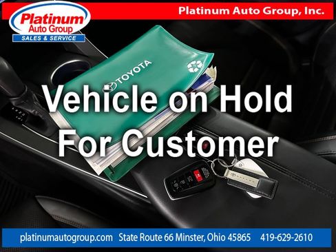 Used 2019 Toyota Avalon Touring FWD image 25