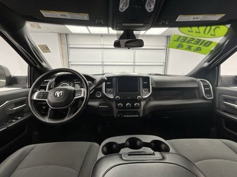 Used 2022 RAM 3500 Big Horn w/ Cold Weather Group image 4