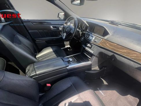 Used 2015 Mercedes-Benz E 400 Sedan w/ Driver Assistance Package image 17