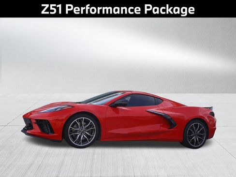 Used 2024 Chevrolet Corvette Stingray Preferred Cpe w/ Z51 Performance Package RWD image 5