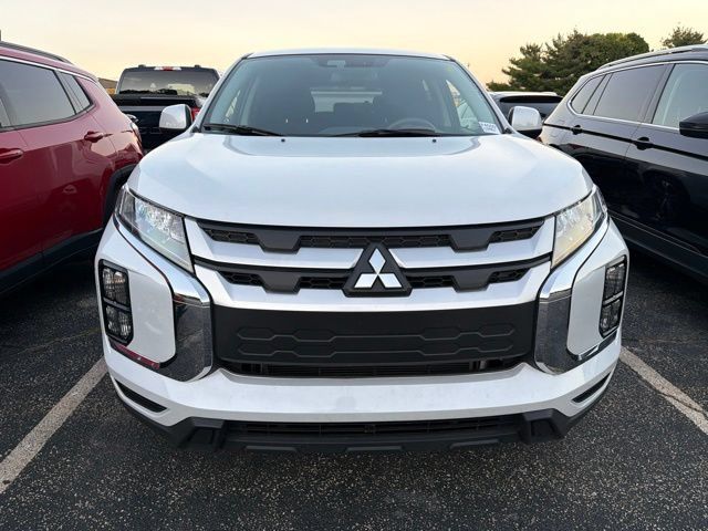 Used 2026 Mitsubishi Outlander Sport ES AWD/4WD image 2