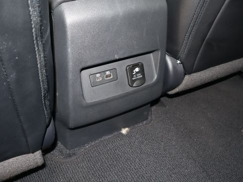 Used 2024 Nissan Frontier SL w/ Technology Package RWD image 19
