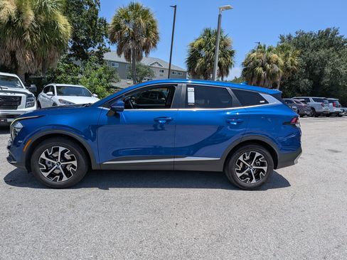 Used 2023 Kia Sportage EX FWD image 7