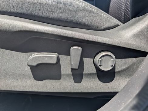 Used 2023 Subaru Forester Premium AWD/4WD image 13