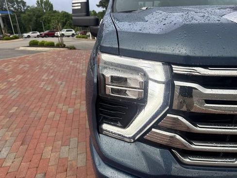Used 2024 Chevrolet Silverado 2500 High Country w/ High Country Premium Package AWD/4WD image 20