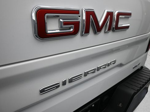 Used 2025 GMC Sierra 1500 SLT RWD image 26