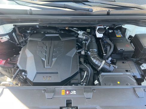Used 2022 Kia Carnival EX FWD image 26