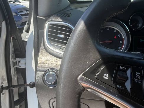 Used 2016 Buick Encore Convenience FWD image 10