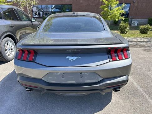 Used 2025 Ford Mustang Premium RWD image 5