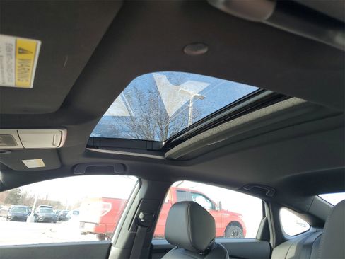 Used 2024 Honda Accord Sport image 19