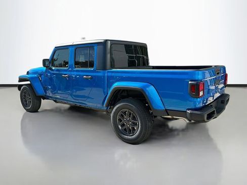 New 2026 Jeep Gladiator Sport image 8