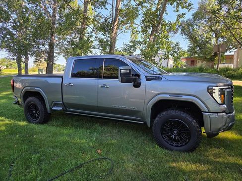 Used 2025 GMC Sierra 2500 Denali Ultimate AWD/4WD image 33