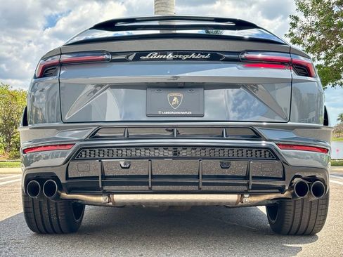 Used 2024 Lamborghini Urus S AWD/4WD image 8