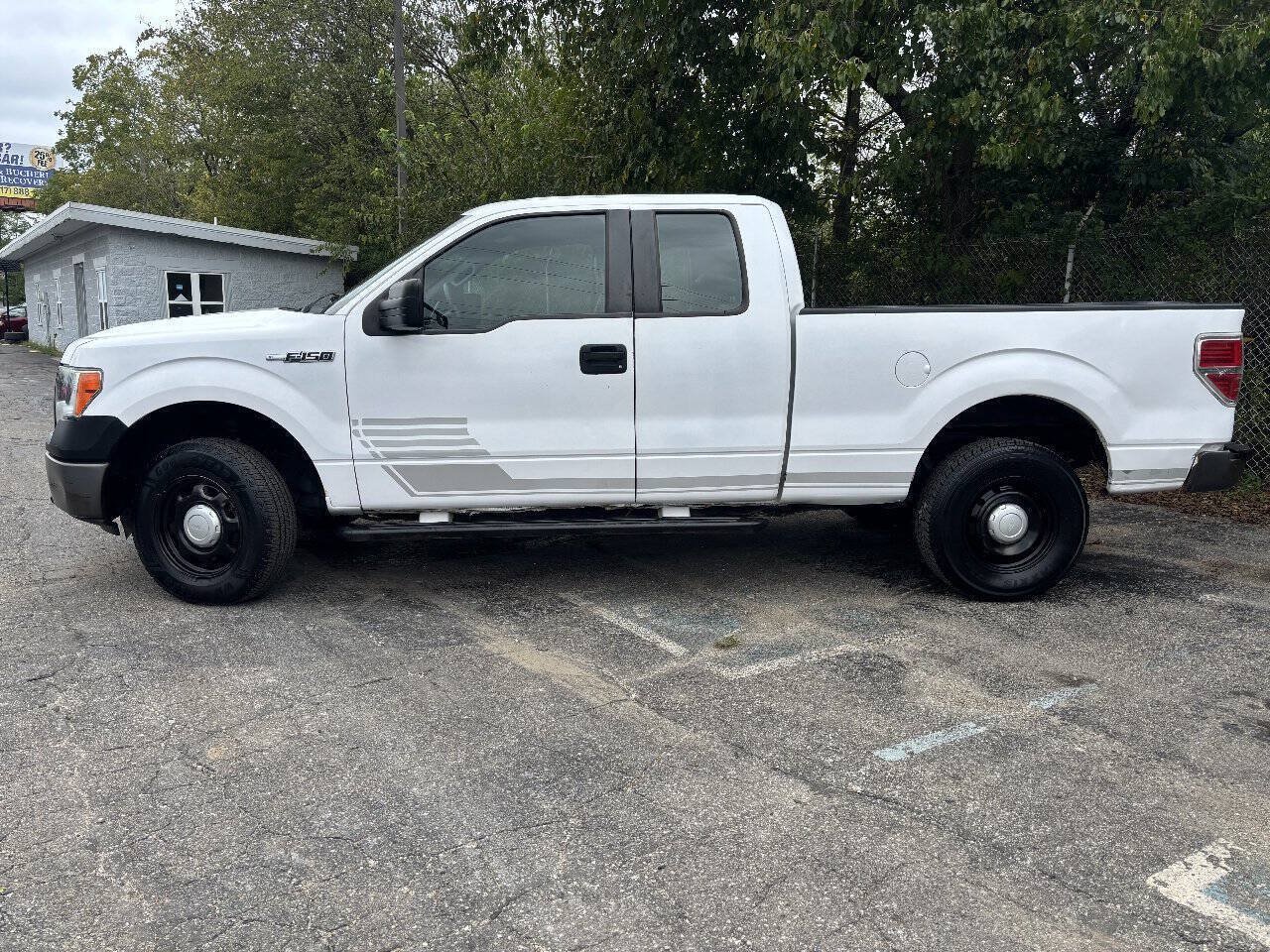 Used 2014 Ford F150 XL w/ Power Equipment Group AWD/4WD image 2
