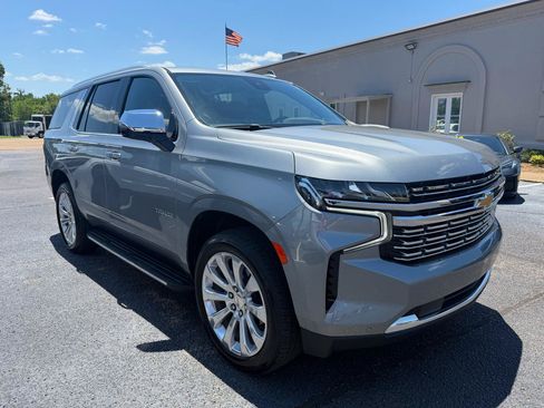 Used 2024 Chevrolet Tahoe Premier RWD image 4