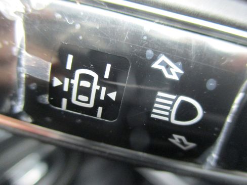 Used 2022 Lincoln Corsair Standard w/ Premium Package image 17