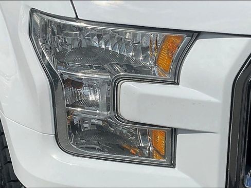 Used 2016 Ford F150 XLT AWD/4WD image 30