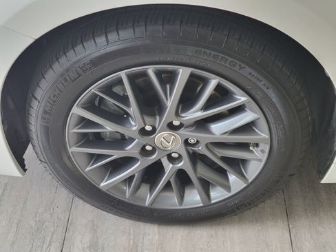 Used 2018 Lexus ES 350 w/ Premier Package FWD image 10
