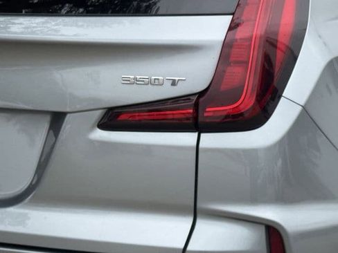 Used 2024 Cadillac XT4 Premium Luxury FWD image 7