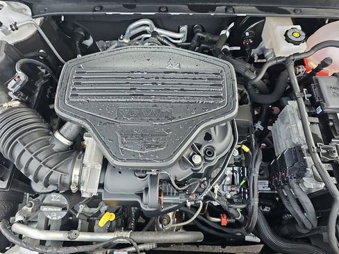 Used 2025 Cadillac XT6 Sport w/ Technology Package image 33