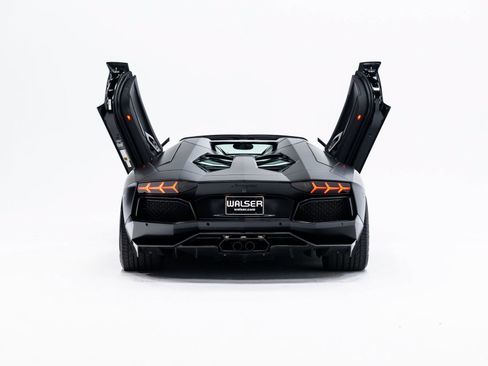 Used 2014 Lamborghini Aventador LP 700-4 AWD/4WD image 8