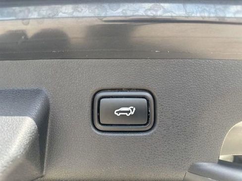 Used 2023 Kia Sportage SX image 40