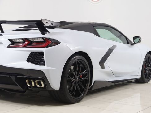 Used 2023 Chevrolet Corvette Stingray Premium Conv w/ Z51 Performance Package RWD image 73