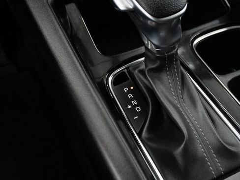 Used 2025 Kia Telluride LX FWD image 28