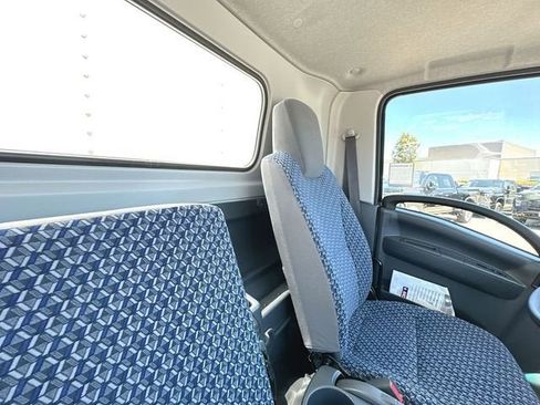 New 2024 Chevrolet Low Cab Forward image 7