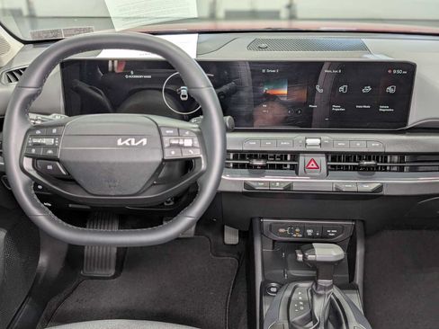 Certified 2025 Kia K4 EX FWD image 5