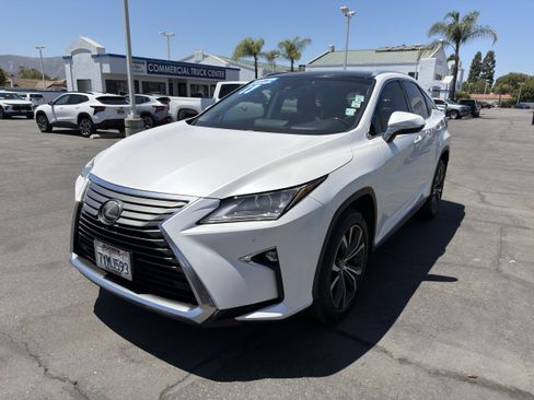 Used 2017 Lexus RX 350 FWD w/ Premium Package image 4
