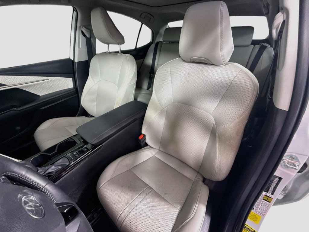 Used 2025 Toyota Camry XLE FWD image 21