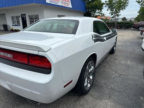 Used 2013 Dodge Challenger R/T RWD image 9
